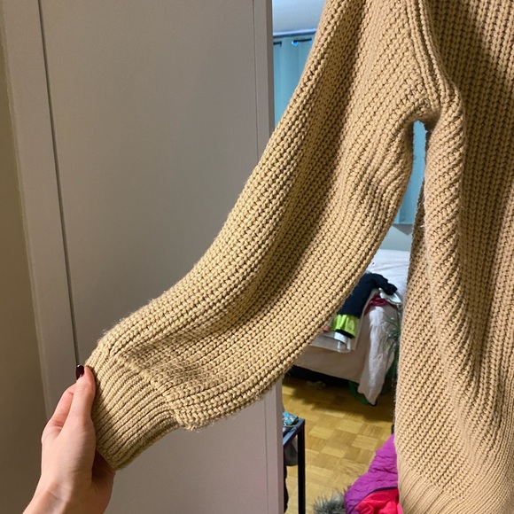 Tan Balloon Sleeve Cardigan 💛 - Picture 2 of 3